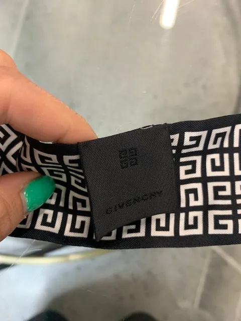 Brand New Givenchy Silk Twilly Black / White
