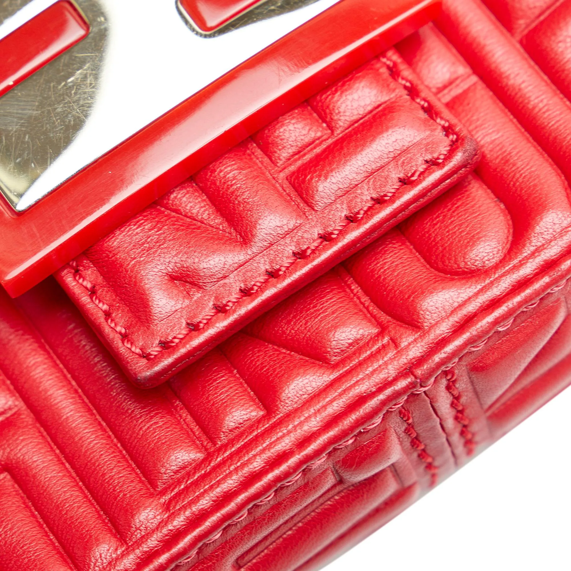 Fendi Embossed Leather Mamma Baguette (SHG-MZAgAO)