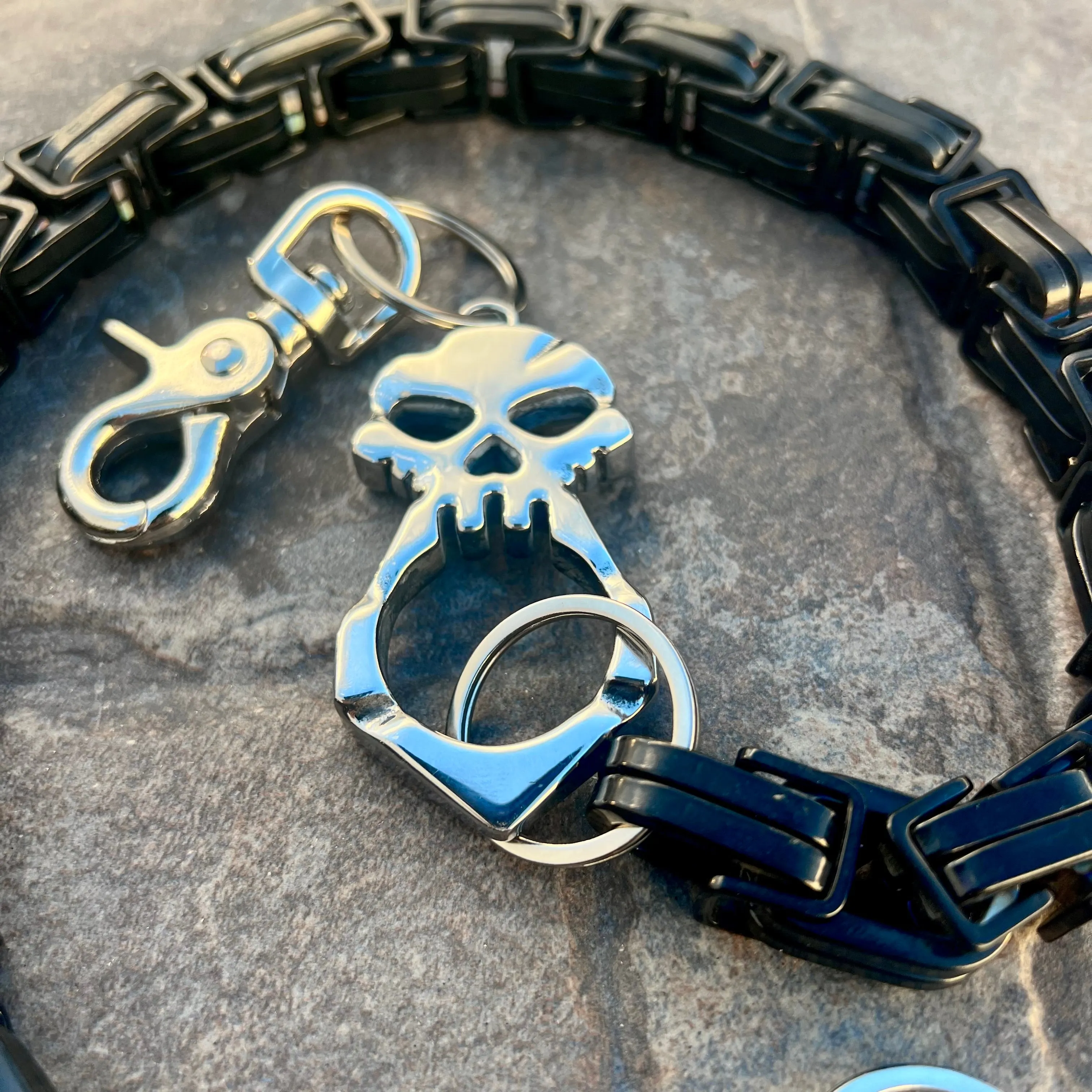 One Finger Ring Polished Wallet Chain - Black Daytona CVO - WC067CVO