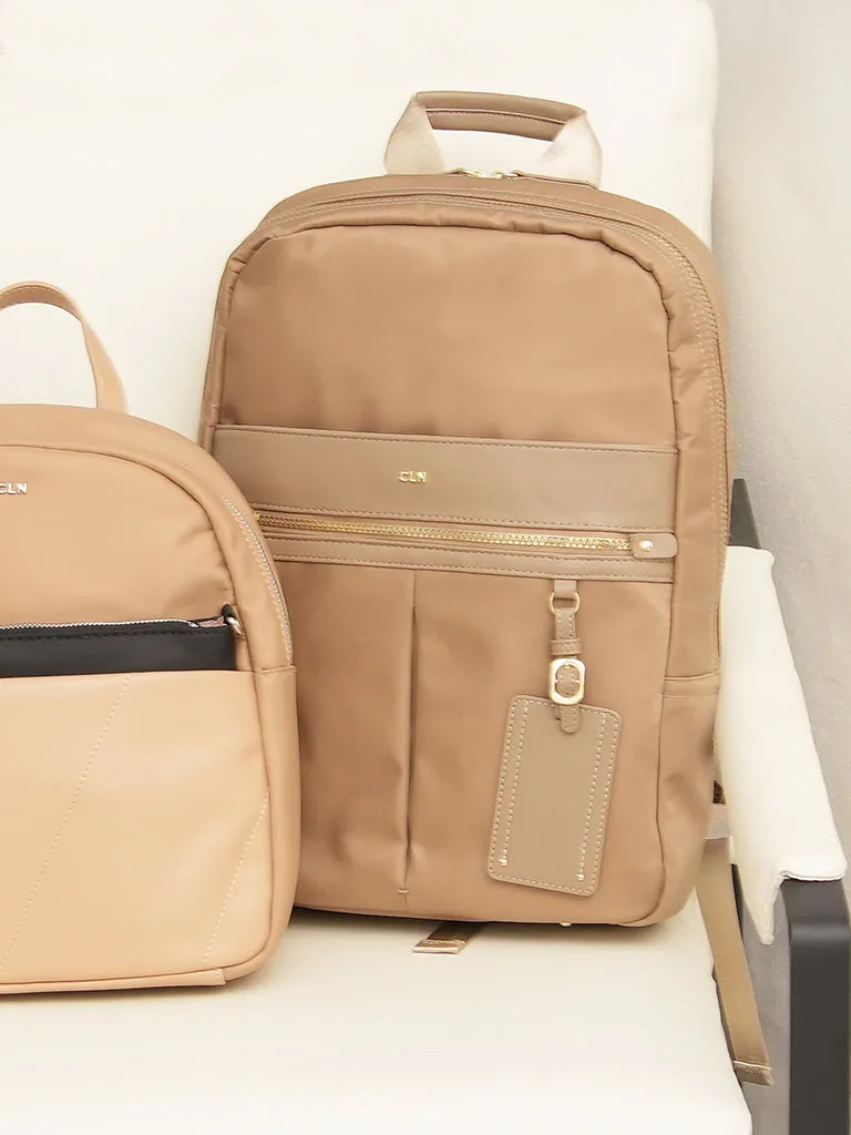 Certainly! Heres an optimized e-commerce product title with modifiers for the Queensy Laptop Bag:

Queensy Stylish and Durable Laptop Bag for Professionals - Water-Resistant, Spacious Compartments, Fits Up to 15.6-Inch Laptops
