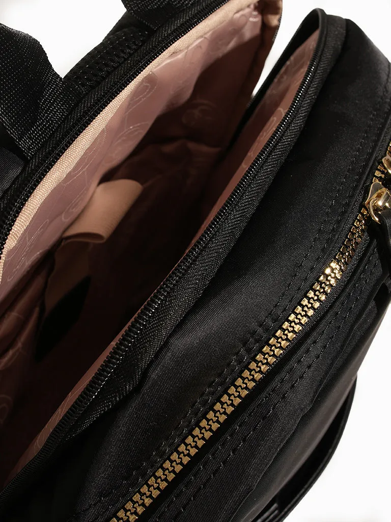 Certainly! Heres an optimized e-commerce product title with modifiers for the Queensy Laptop Bag:

Queensy Stylish and Durable Laptop Bag for Professionals - Water-Resistant, Spacious Compartments, Fits Up to 15.6-Inch Laptops